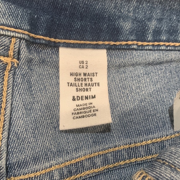H&M high waisted denim shorts - Picture 4 of 5